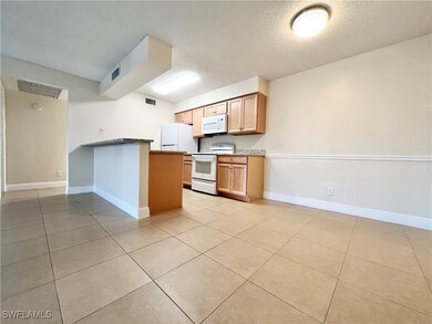 5315 Summerlin Rd unit 1515, Fort Myers, FL 33919 - photo 5