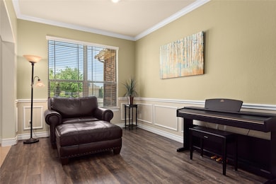 Chair Rail & Wainscoting