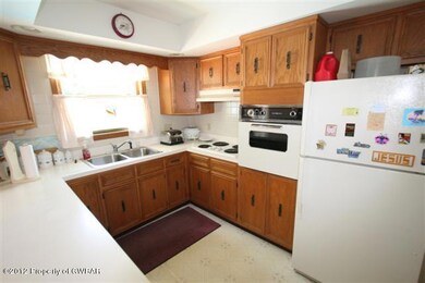 125 Manor Dr, Shavertown, PA 18708 - photo 4