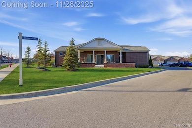 49087 Shannon Ct, Macomb, MI 48042 - photo 2