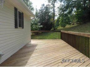 712 Hollow Log Ln, Leicester, NC 28748 - photo 3