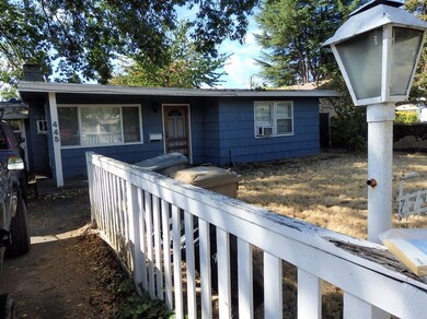 445 SW I St, Grants Pass, OR 97526 - photo 3