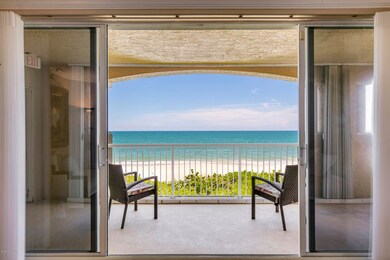 Balcony to Ocean