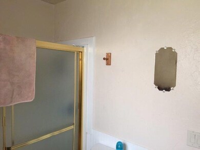 668 NW B St, Grants Pass, OR 97526 - photo 6