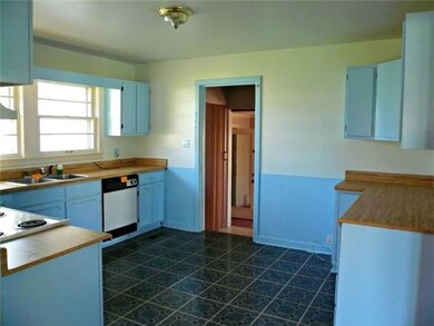 608 Iris Dr, Manchester, TN 37355 - photo 3