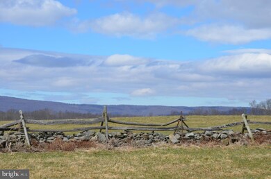 9024 Quadrangle Rd, Upperville, VA 20184 - photo 3