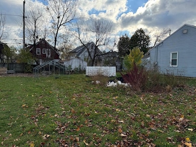2932 N 58th St, Milwaukee, WI 53210 - photo 5
