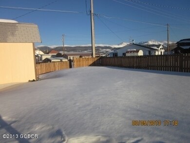 backyard view3