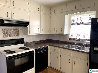 2804 9th St NE, Center Point, AL 35215 - photo 3