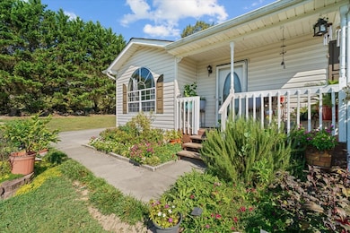 1377 Dustin Dr, Dalton, GA 30720 - photo 5