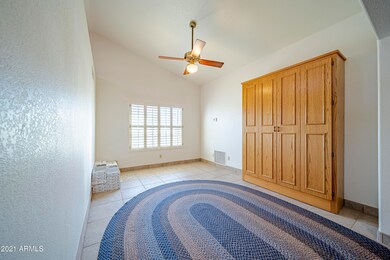 150 Turtleback Ln00030