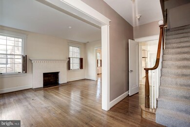 4301 37th St NW, Washington, DC 20008 - photo 3