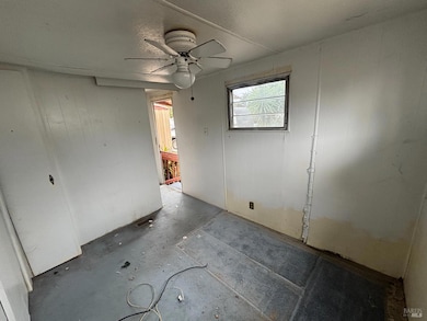 1427 W Texas St unit B 07, Fairfield, CA 94533 - photo 6