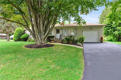 34 Randall St, Greenville, RI 02828 - photo 2