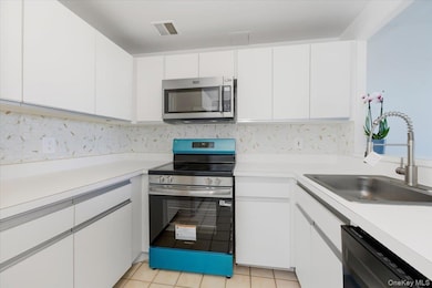 Ocean Club at Long Beach unit 7C, Long Beach, NY 11561 - photo 4