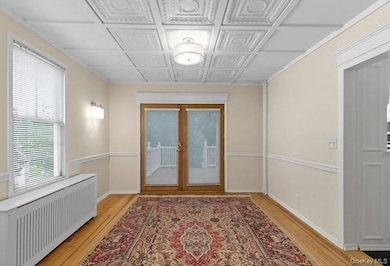 22 School St, Oyster Bay, NY 11771 - photo 6