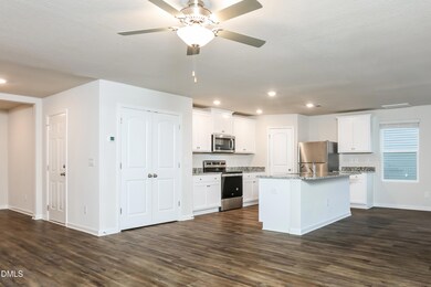 005-photo-kitchen-8899922