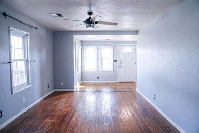 801 E 1st St, Cordell, OK 73632 - photo 4