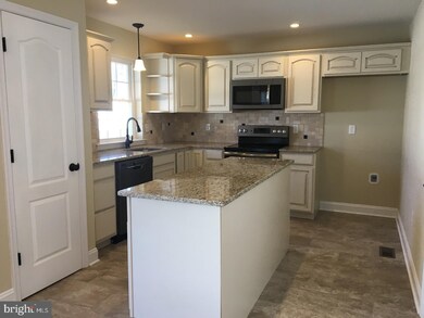 1017 Juniper St, Quakertown, PA 18951 - photo 4