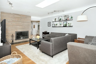 6 - Living Room
