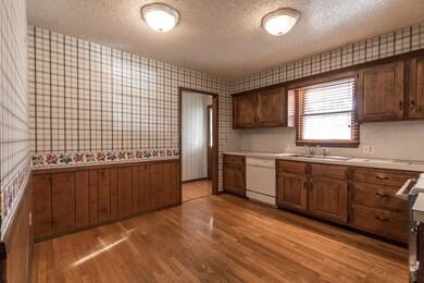 RE_2038 Hillcrest-8
