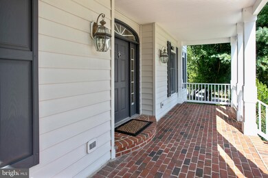610 Traveller Ct, Lothian, MD 20711 - photo 2