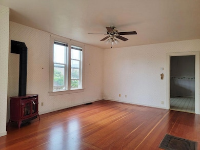 1 Living view from front door