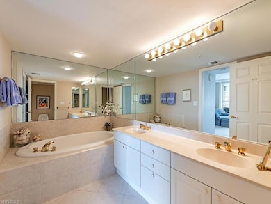 St. Laurent at Waterpark Place Condos unit 802, Naples, FL 34108 - photo 5