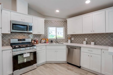 5165 Colonial Way, Oceanside, CA 92057 - photo 4