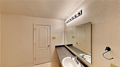 957 Capetown Ln, Clover, SC 29710 - photo 7