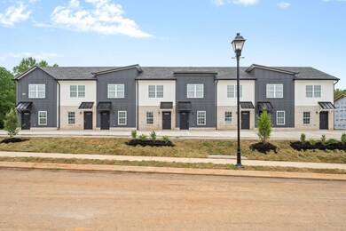 1165 Meadowhill Ln unit B, Clarksville, TN 37043 - photo 2