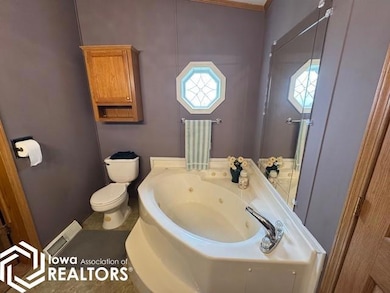 1551 N 14th St, Centerville, IA 52544 - photo 5