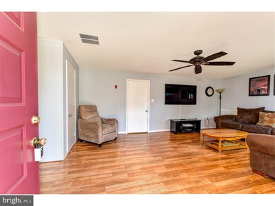 112 Rustic Dr, Newark, DE 19713 - photo 3