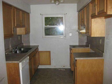 2126 Northridge Dr, Toledo, OH 43611 - photo 4