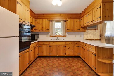 439 N 5th St, Columbia, PA 17512 - photo 7