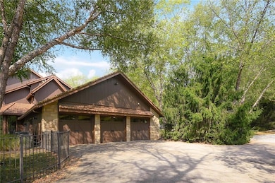 25911 E 99th St, Lees Summit, MO 64086 - photo 5