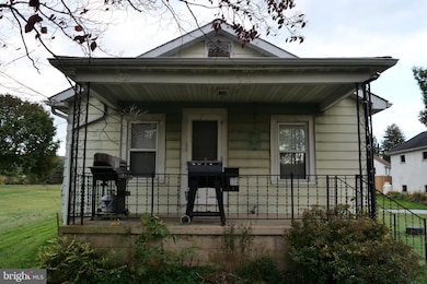 11 Cinder Rd, New Providence, PA 17560 - photo 2