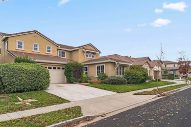 204 Daylily Ln, Patterson, CA 95363 - photo 2