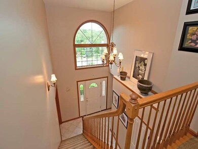 Entry/Foyer.