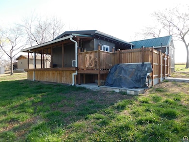 16083 S Burlingame Rd, Burlingame, KS 66413 - photo 3