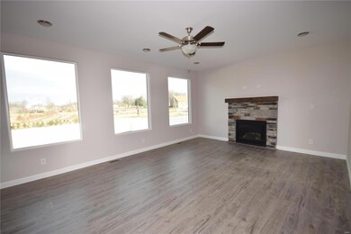 682 Prato Ct, Caseyville, IL 62232 - photo 5