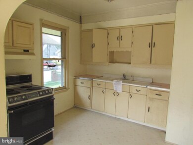 269 Jefferson St, Penns Grove, NJ 08069 - photo 6