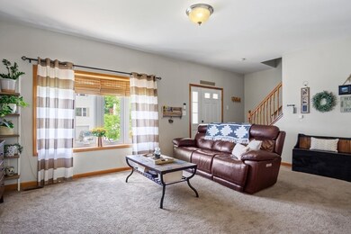 14 Arrowsic St, Worcester, MA 01606 - photo 2