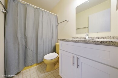 248 Westbrook Cir, Naperville, IL 60565 - photo 2