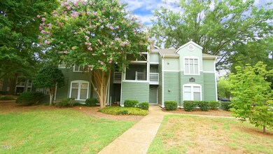 1201 Westview Ln unit 205, Raleigh, NC 27605 - photo 2