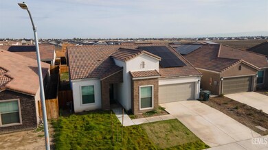 7402 Lemon Meadow Place, Bakersfield, CA 93313 - photo 7