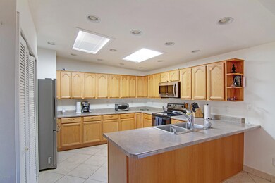 Breakfast bar