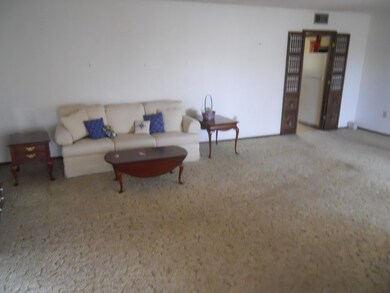 9607 W Cottonwood Dr, Sun City, AZ 85373 - photo 2