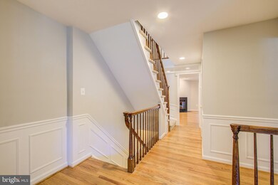 10764 Brewer House Rd, Rockville, MD 20852 - photo 6