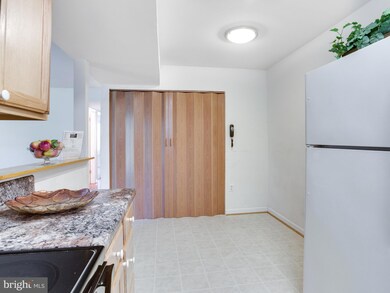 2758 Bordeaux Place unit 25C15, Woodbridge, VA 22192 - photo 7